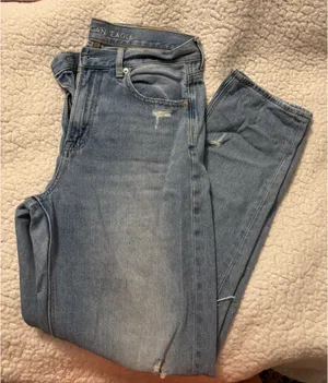 American Eagle Jeans Mom thumbnail 1