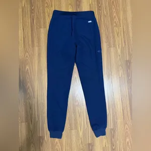 FIGS Zamora Navy cargo jogger scrub pants size XS/T. thumbnail 4