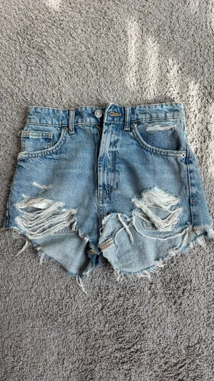 ZARA Jean Shorts Denim thumbnail 2