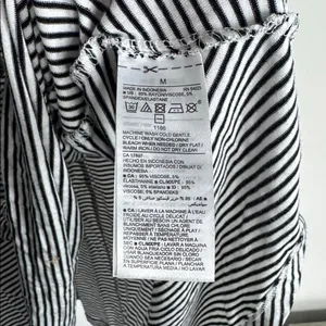 Old Navy Black and White Striped Dress Size M thumbnail 4