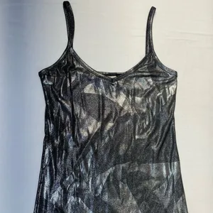 BKE Metallic Shimmer Cami Tank Top Silver Black V-Neck Spaghetti Strap Medium thumbnail 7