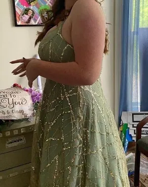 Sparkly Green Prom Dress Size 12 thumbnail 2