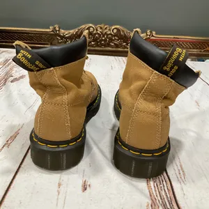 Womans Dr.‎ Martens 939 Greasy Suede Tan Boots thumbnail 3