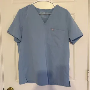 Figs scrub top thumbnail 1