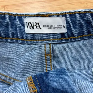 Zara Blue‎ Distressed Jean Shorts thumbnail 2