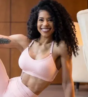 Kickass sports bra thumbnail 1