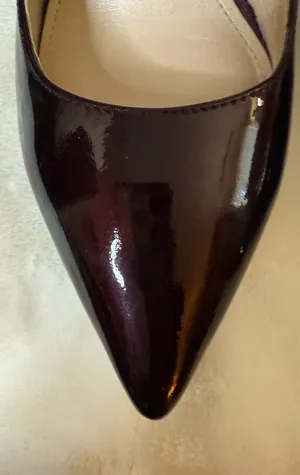 Burgundy 3 1/2 inch pumps thumbnail 3