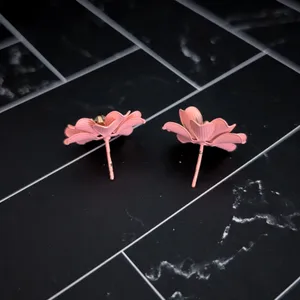 Vintage Stud Earrings Peachy Pink Flower with Gem Retro Floral thumbnail 5