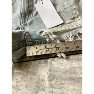 Zara High-Rise Curved Denim Shorts Light Wash Distressed Frayed Size 2 24 EU 34 thumbnail 4