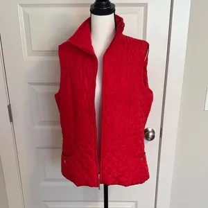 New Direction| Vibrant Red Quilted Women's Vest with Pockets thumbnail 7