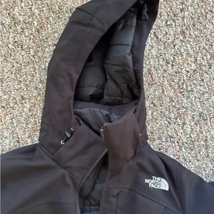The North Face Black Ski & Snow Jacket thumbnail 2