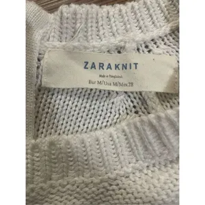 Zara Knit white sweater with zip up back sz medium‎ thumbnail 5
