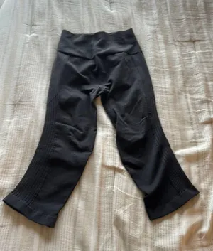 Lulu Leggings Black Size 4 thumbnail 1