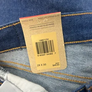 NW5 Levi's Women's Boyfriend Jeans in Deep Blue 29x30 thumbnail 14