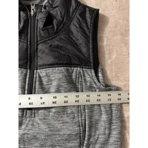The North Face Women's 1/4 Zip Up Pseudio Vest Gray Black Size Small‎ thumbnail 6