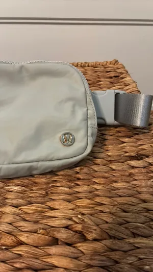 Lululemon belt bag thumbnail 6