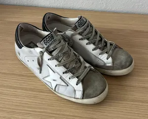 Golden Goose Shoes thumbnail 2
