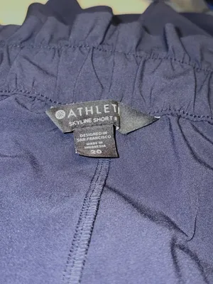 Women's Athleta Skyline Short Belted Navy Blue Plus Size 20 4" Inseam thumbnail 3