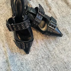 Source Unknown Unbranded Women's Black Mules thumbnail 3