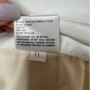 UNIQLO White Denim Bermuda Shorts 29 Coastal Clean Girl Minimalist thumbnail 7