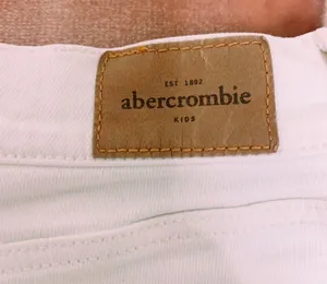 Abercrombie Kids White Jeans thumbnail 4