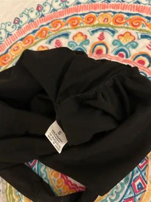 Black Halter V thumbnail 2
