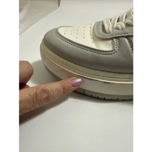 Madden Girl Natlie Sneakers Womens Size 7M White Grey Preowned thumbnail 8
