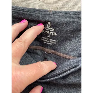 Prana Audrey Knicker size M capri low rise in grey running yoga thumbnail 2