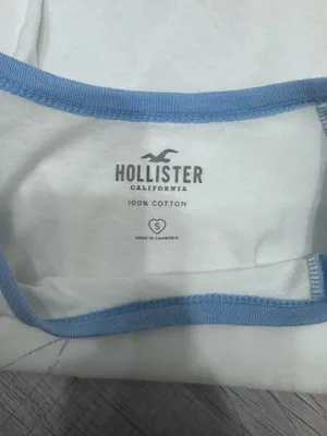Blue and white graphic Hollister crop thumbnail 2