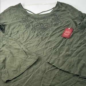 Faded Glory Sage Green Embroidered Blouse thumbnail 4
