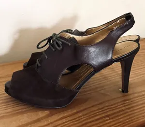 💥 Tahari Hayes Dark Brown Peep Toe Lace-Up Slingback Heels thumbnail 1