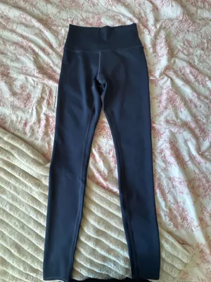 Alo leggings thumbnail 2