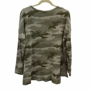 American Eagle Waffle Knit Thermal Green Camouflage V Neck Top Womens Medium thumbnail 7