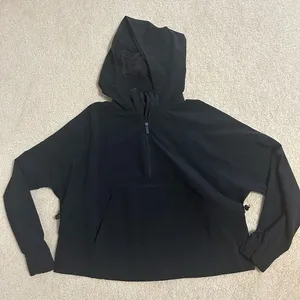 Lululemon Black Quarterzip thumbnail 1