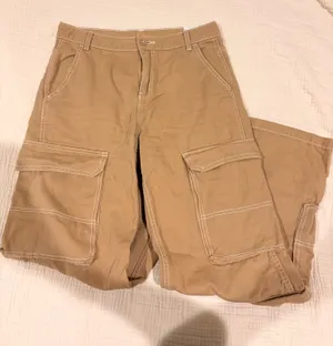 H&M Cargo Pants thumbnail 2