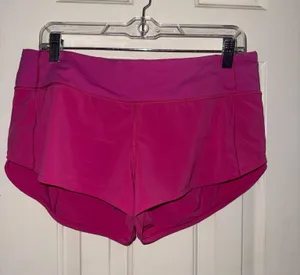 Lululemon Shorts Speed Up 2.5" Sonic Pink thumbnail 1