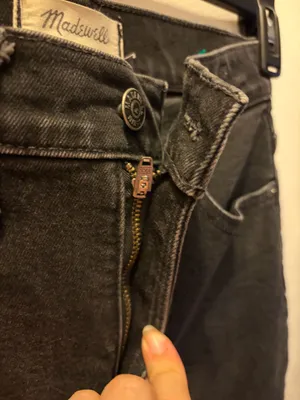 (24) Madewell jeans thumbnail 4