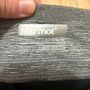 Marmot | Women's Black‎ Gray Athletic Workout Capri Cropped Leggings, Size L thumbnail 5
