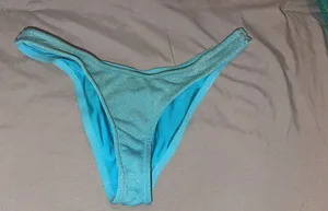Triangl Bikini thumbnail 2