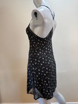 Victoria's Secret Lacey Strappy Mesh Coquette Floral Dainty Dreamy Whimsigoth Slip Dress XS thumbnail 4