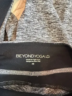 Beyond Yoga Grey Black Leggings XS thumbnail 3