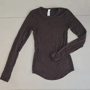 Lululemon Athletica Ribbed Dark Brown Long Sleeve Top Size 2 thumbnail 2
