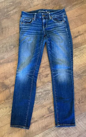 American Eagle Jeans thumbnail 1