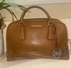 Michael Kors Purse thumbnail 1