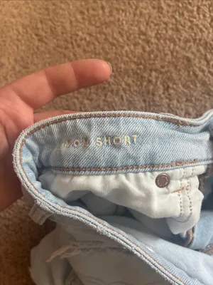 American Eagle Outfitters Light Wash Ripped Denim Shorts mom shorts stretch 12 thumbnail 7