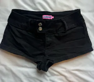 Edikted Micro Shorts Denim Black thumbnail 1