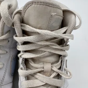 Nike‎ Court Royale 2 Mid Shoes Womens Sz 7.5 White Blue Sneakers thumbnail 9