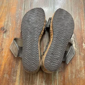 Corkys Metallic Taupe Wedge Sandals Size 8 Summer thumbnail 9