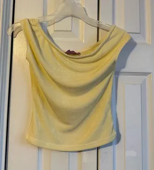 Edikted soft buttercream yellow top thumbnail 1