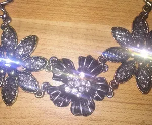 Stunning signature piece necklace. New. thumbnail 4